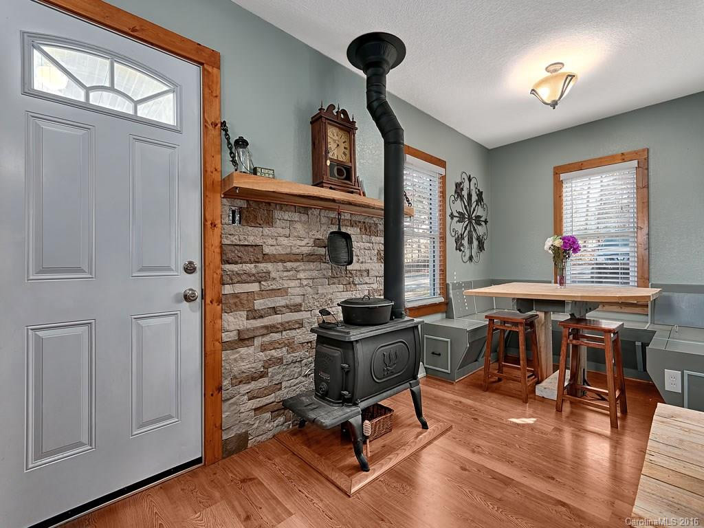 171 Moody Avenue - Photo 10