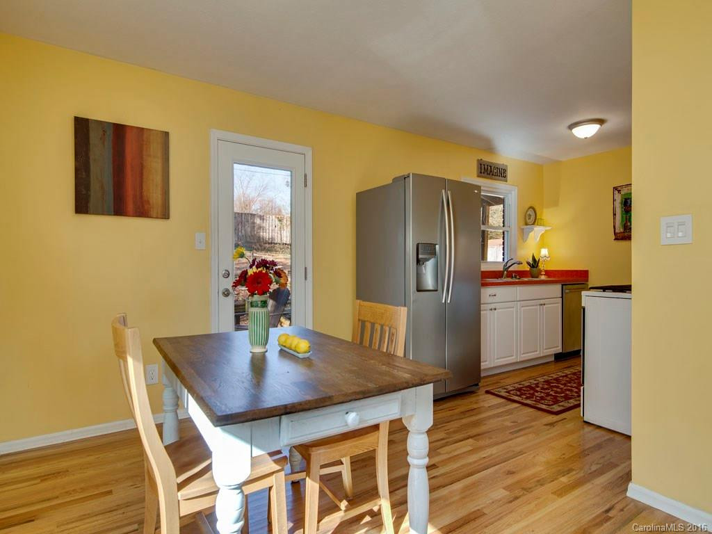 39 Mcdade Street - Photo 4