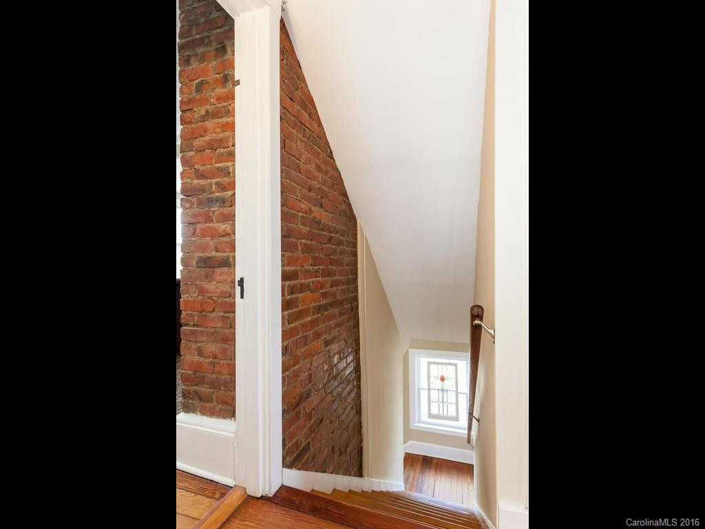 46 Chestnut Street - Photo 14