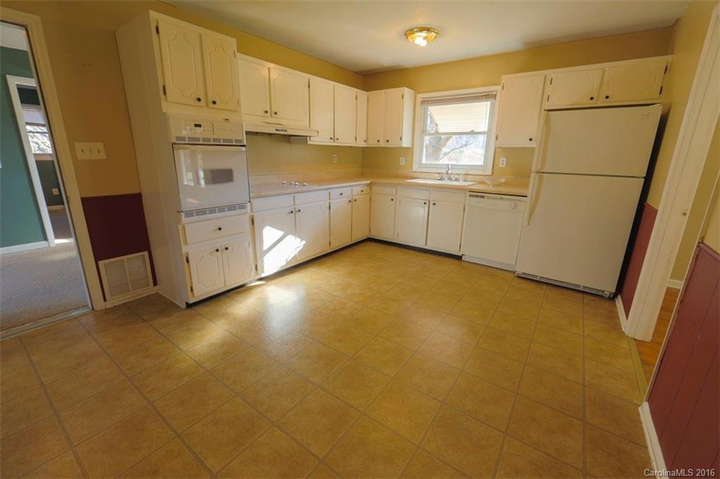 14 Berry Hill Road - Photo 16