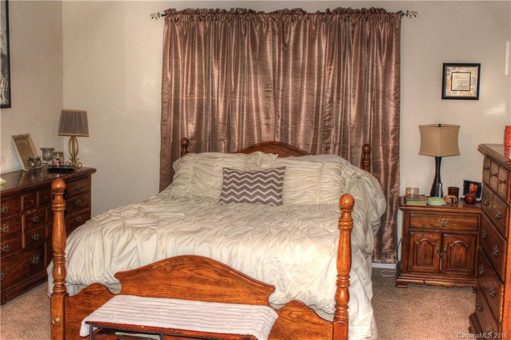 24 Taylor Mountain Road - Photo 6