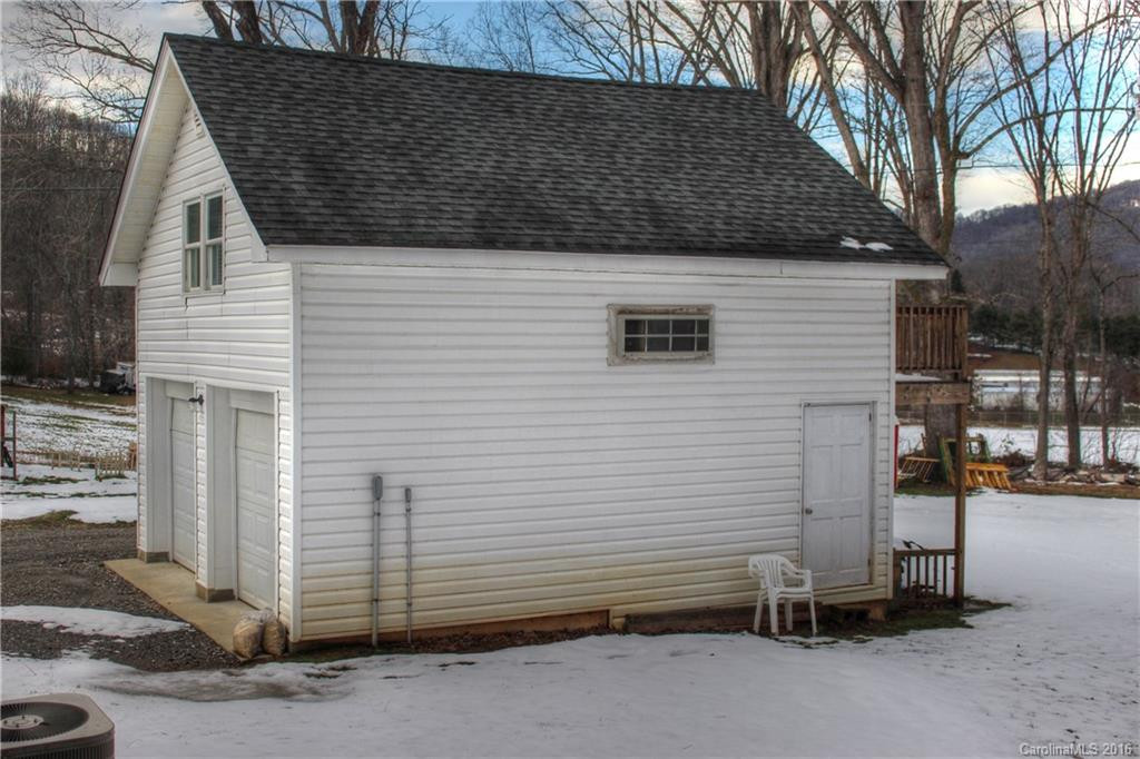 24 Taylor Mountain Road - Photo 7