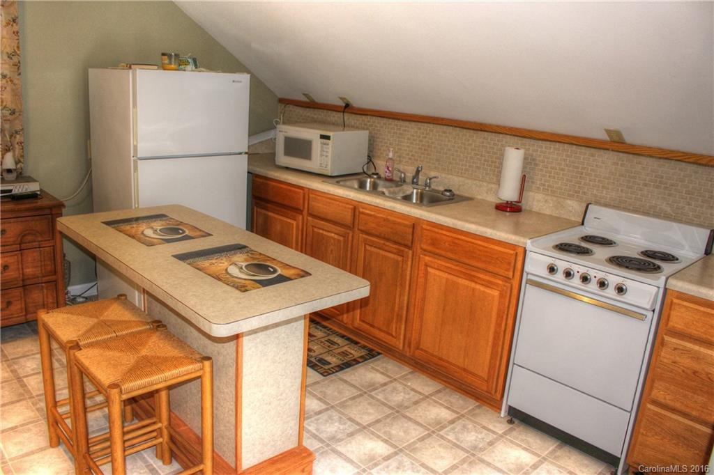24 Taylor Mountain Road - Photo 8