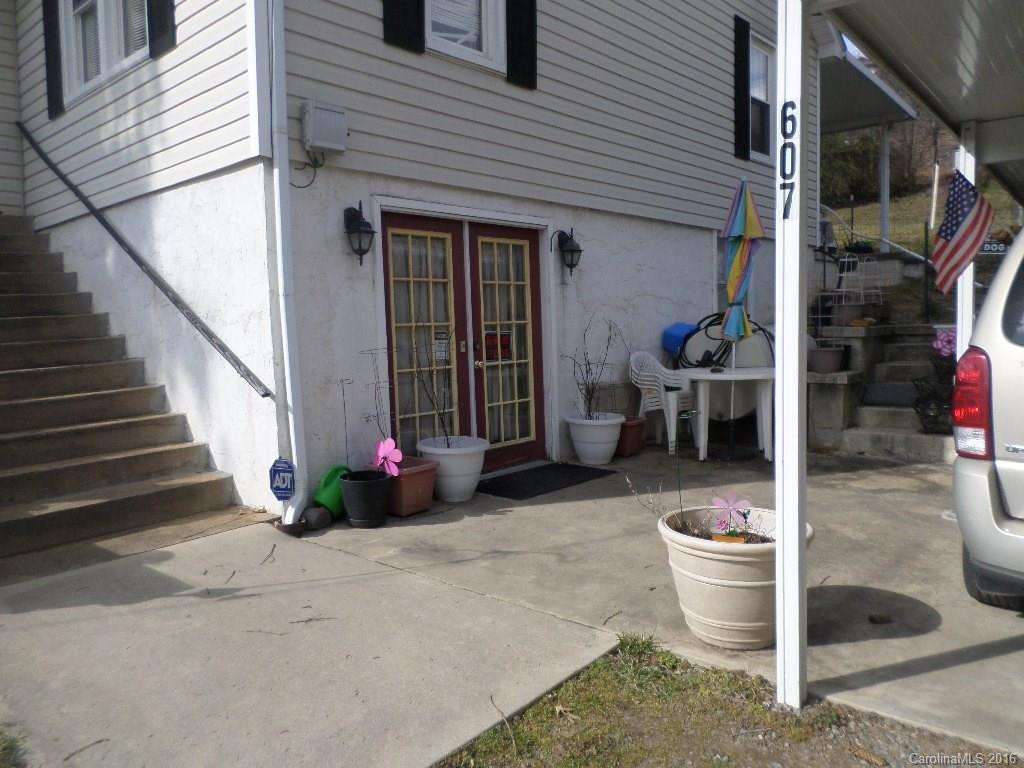 607 Allen Farm Road - Photo 2