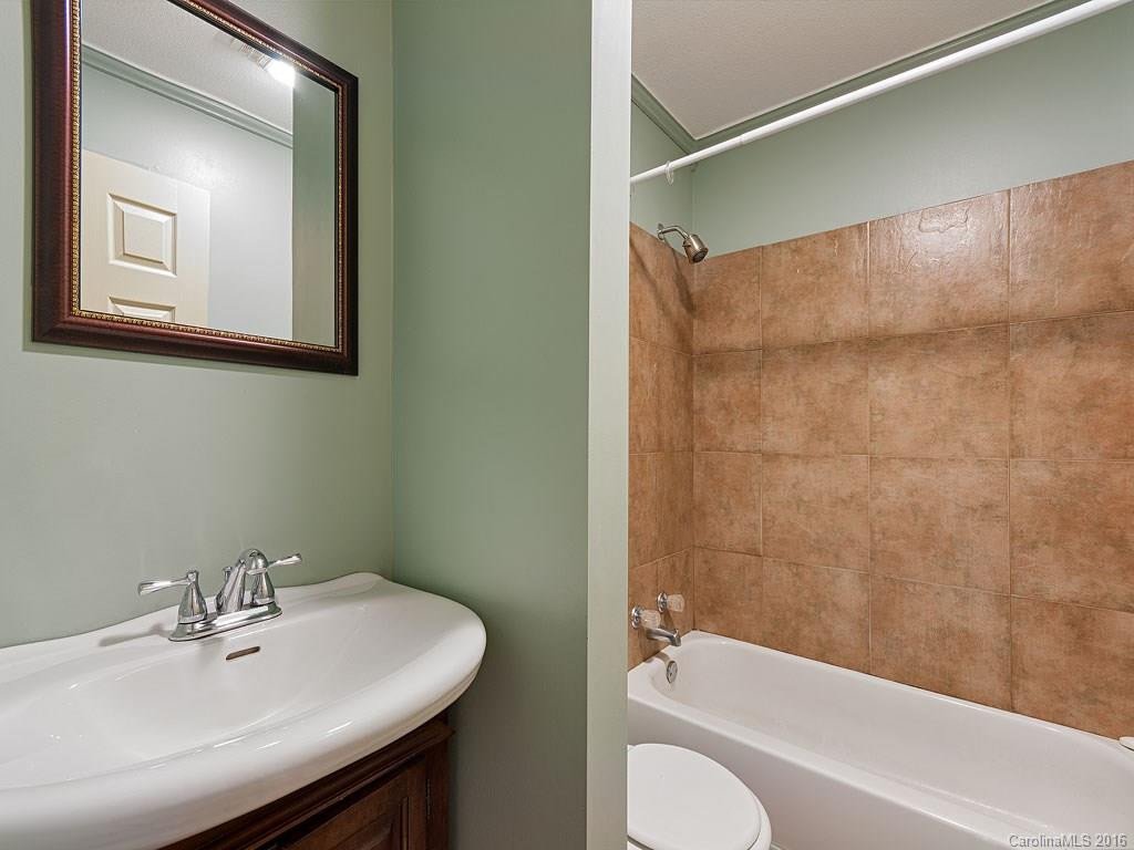 213 Lyndon Lane - Photo 12