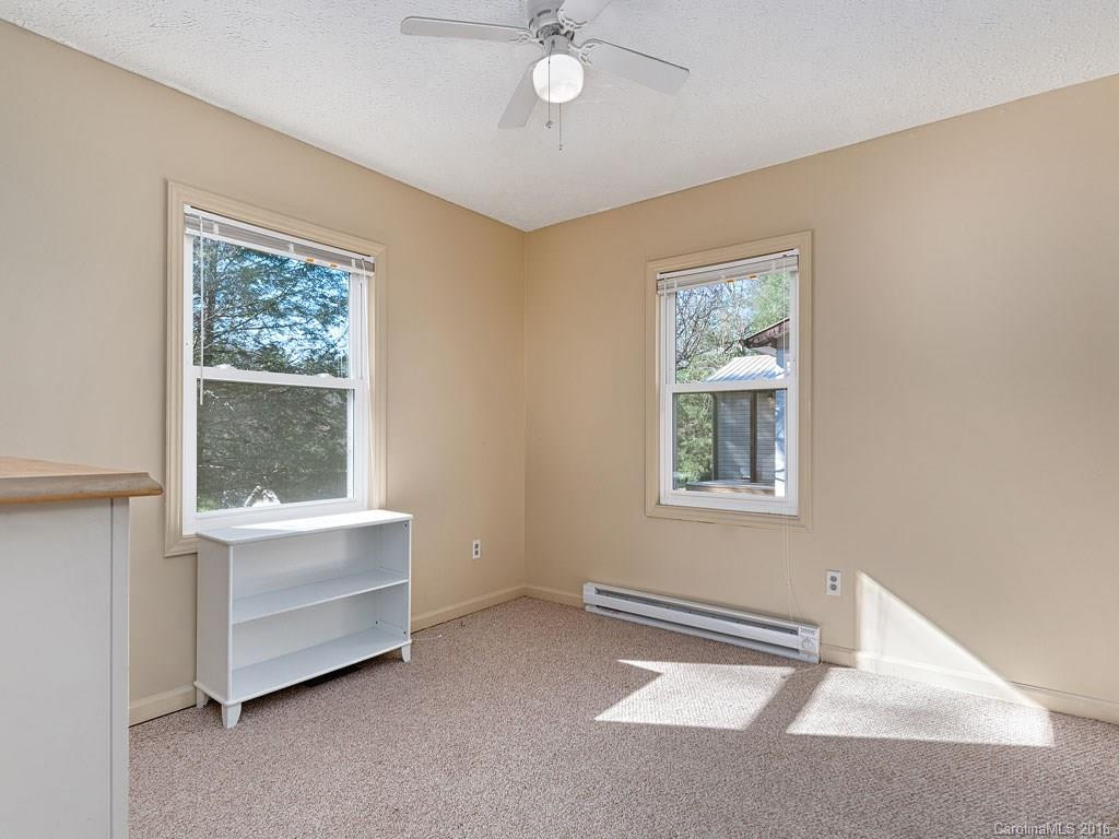 213 Lyndon Lane - Photo 13