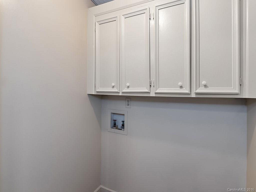213 Lyndon Lane - Photo 15
