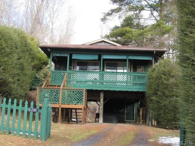 238 Leisure Lane