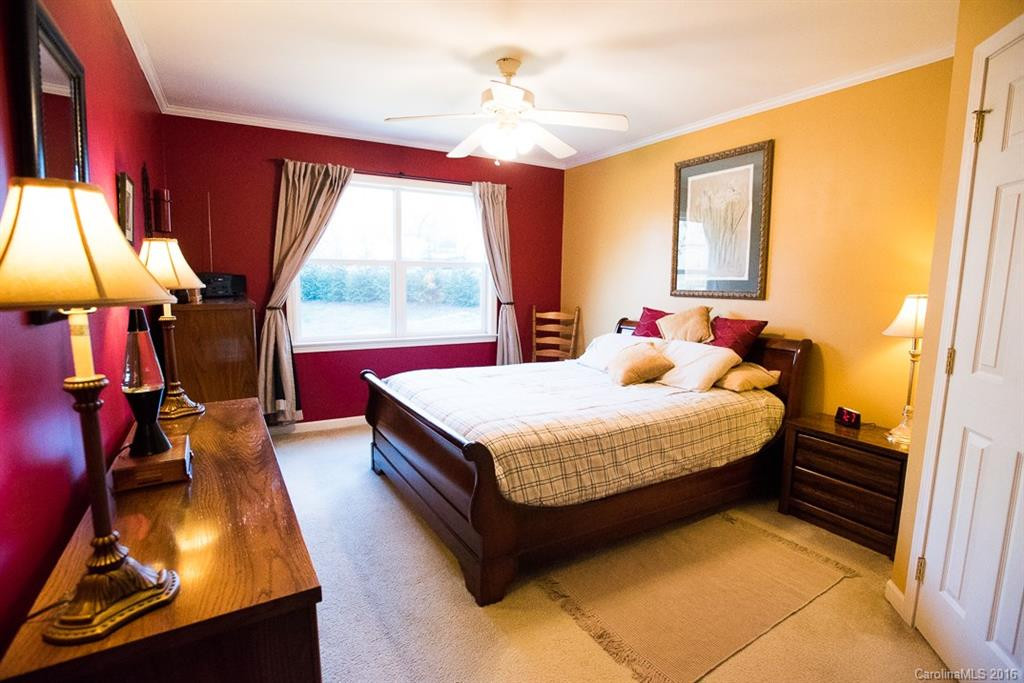 25 Pinecrest Drive - Photo 5