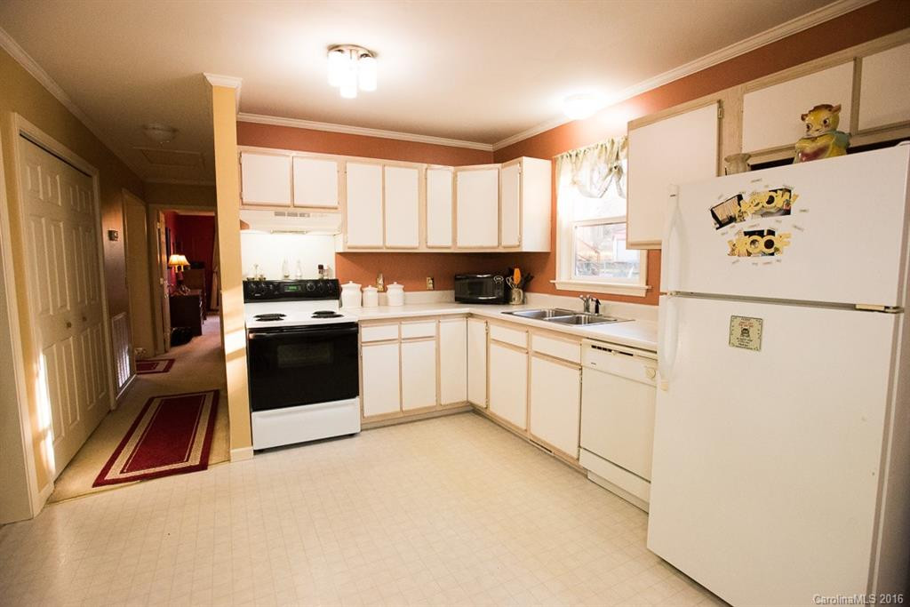 25 Pinecrest Drive - Photo 7