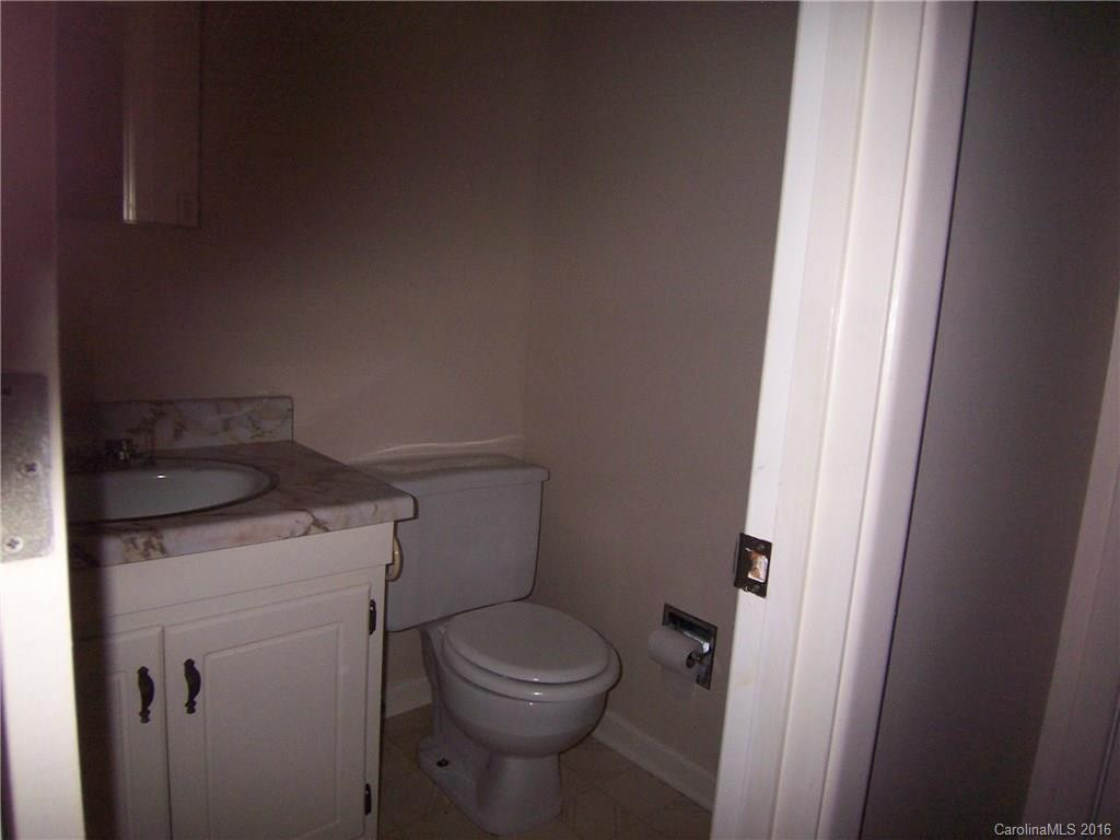 319 Greenville Highway #401 - Photo 11