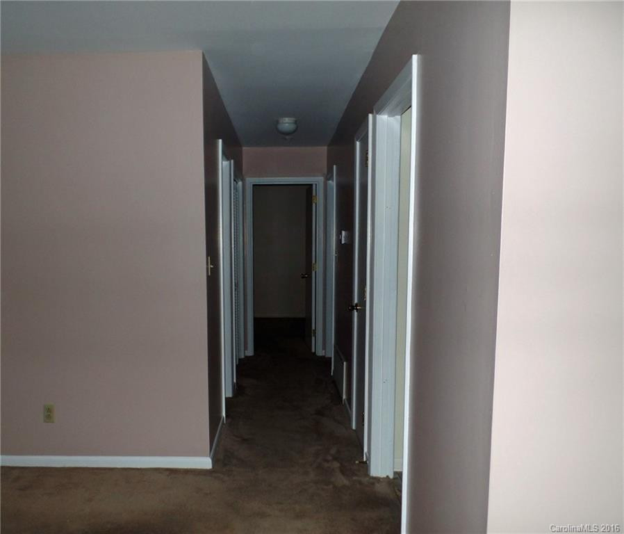 319 Greenville Highway #401 - Photo 4