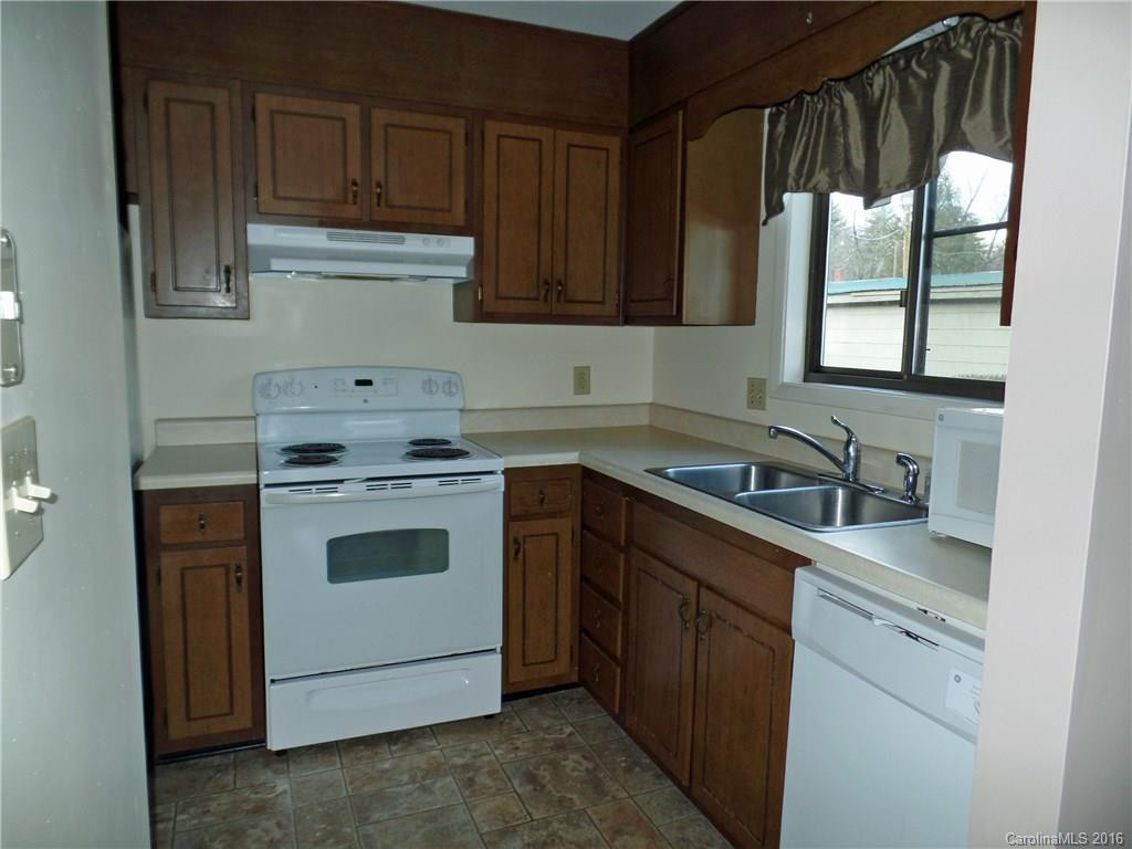 319 Greenville Highway #401 - Photo 5