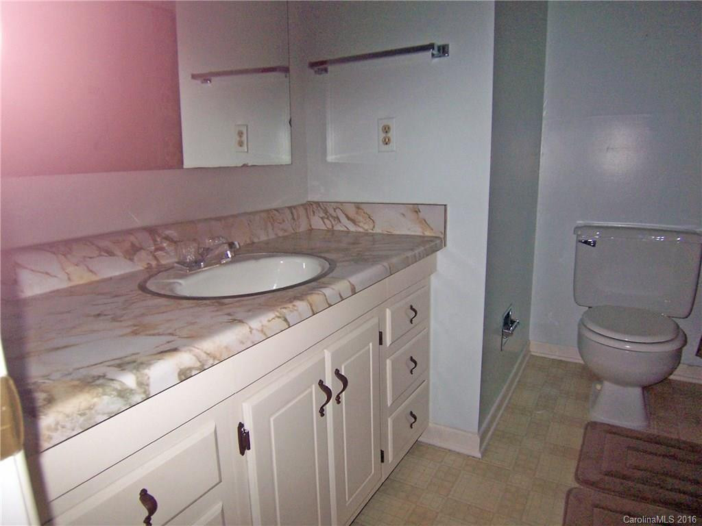 319 Greenville Highway #401 - Photo 9