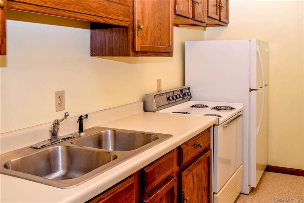 363 Sabine Drive - Photo 18