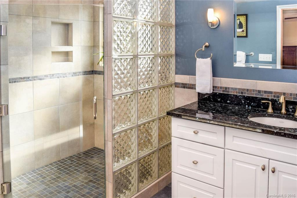 363 Sabine Drive - Photo 8