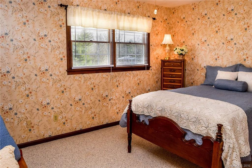 363 Sabine Drive - Photo 9