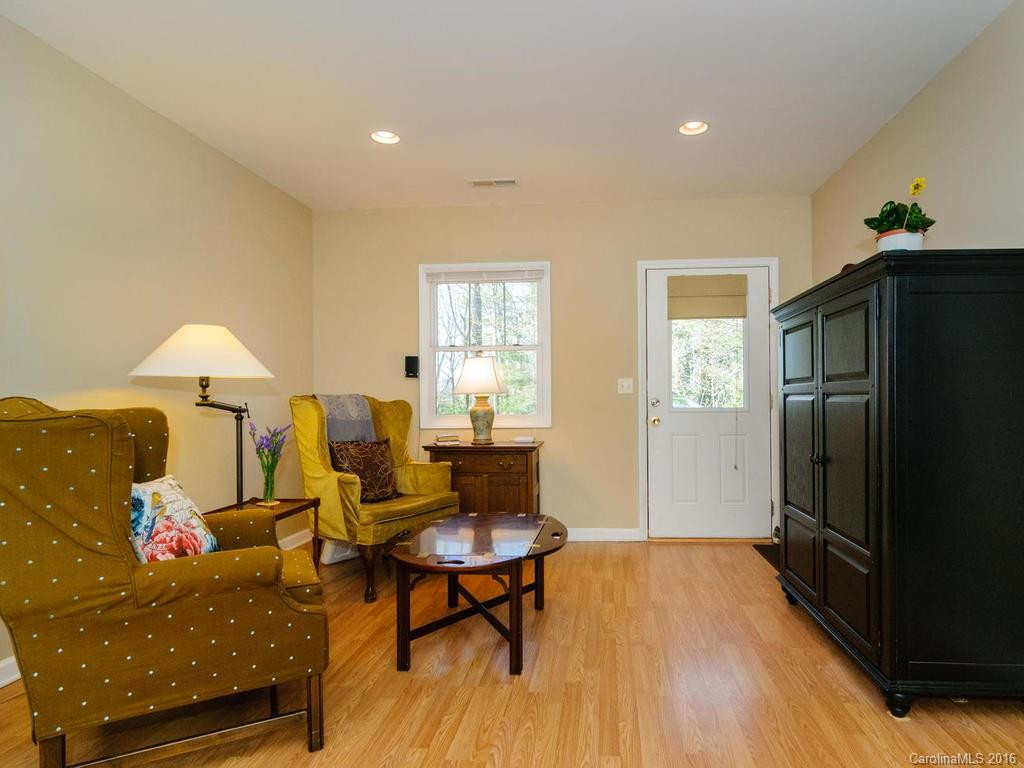 3 Appian Way - Photo 20