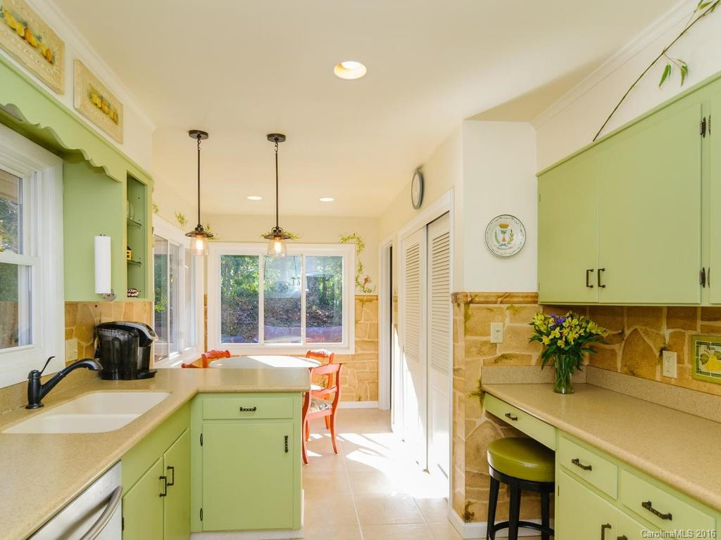 3 Appian Way - Photo 8