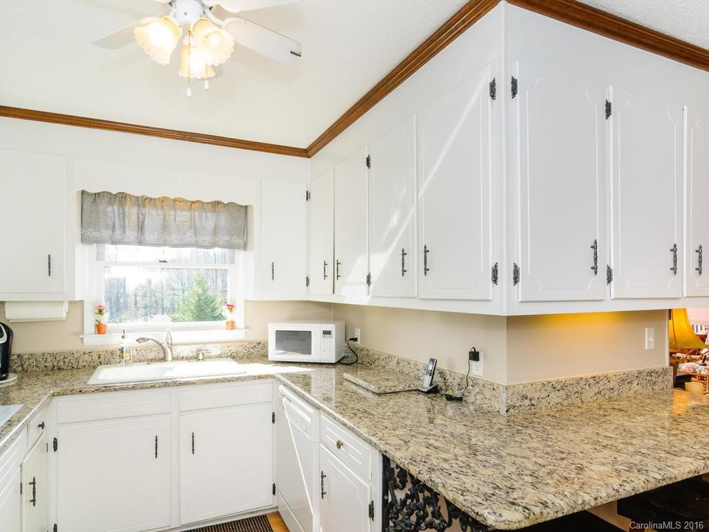 108 Brentwood Drive - Photo 12