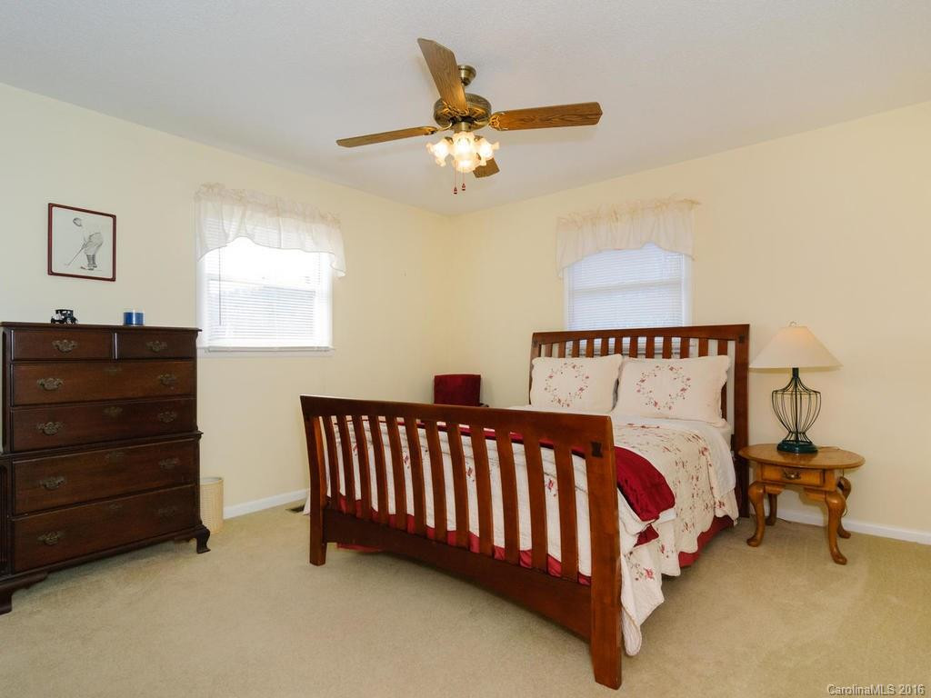 108 Brentwood Drive - Photo 16