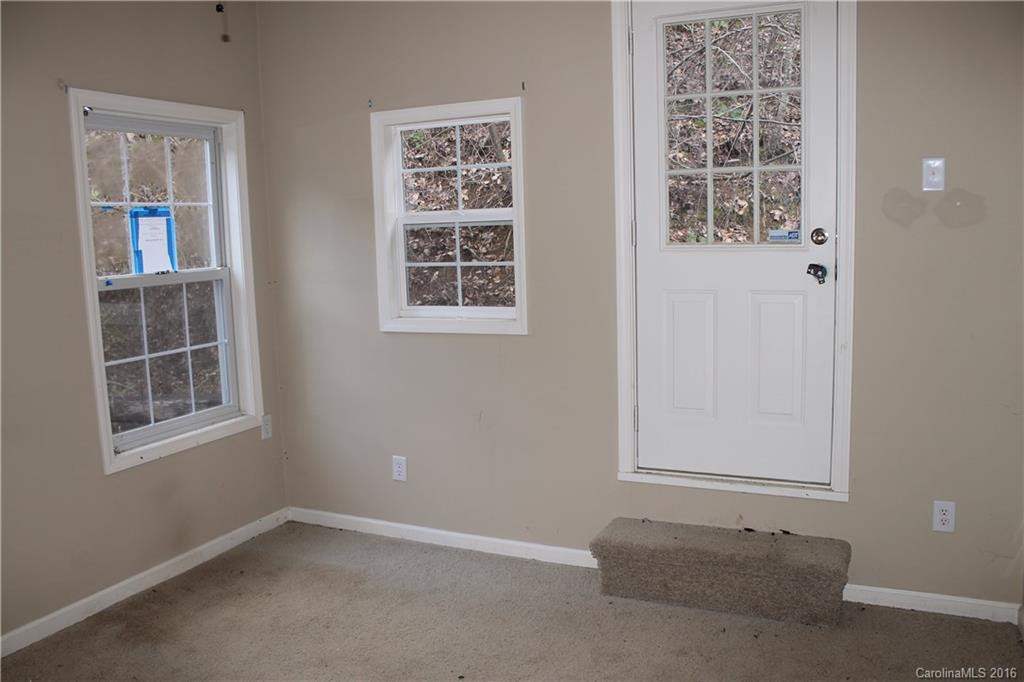 1264 Beaverdam Street - Photo 5