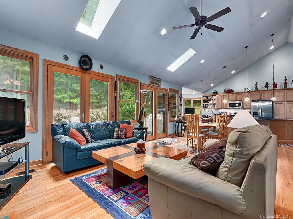 68 Brookwood Road - Photo 3