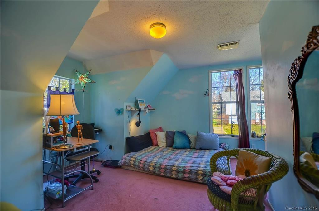88 Madeline Avenue - Photo 12