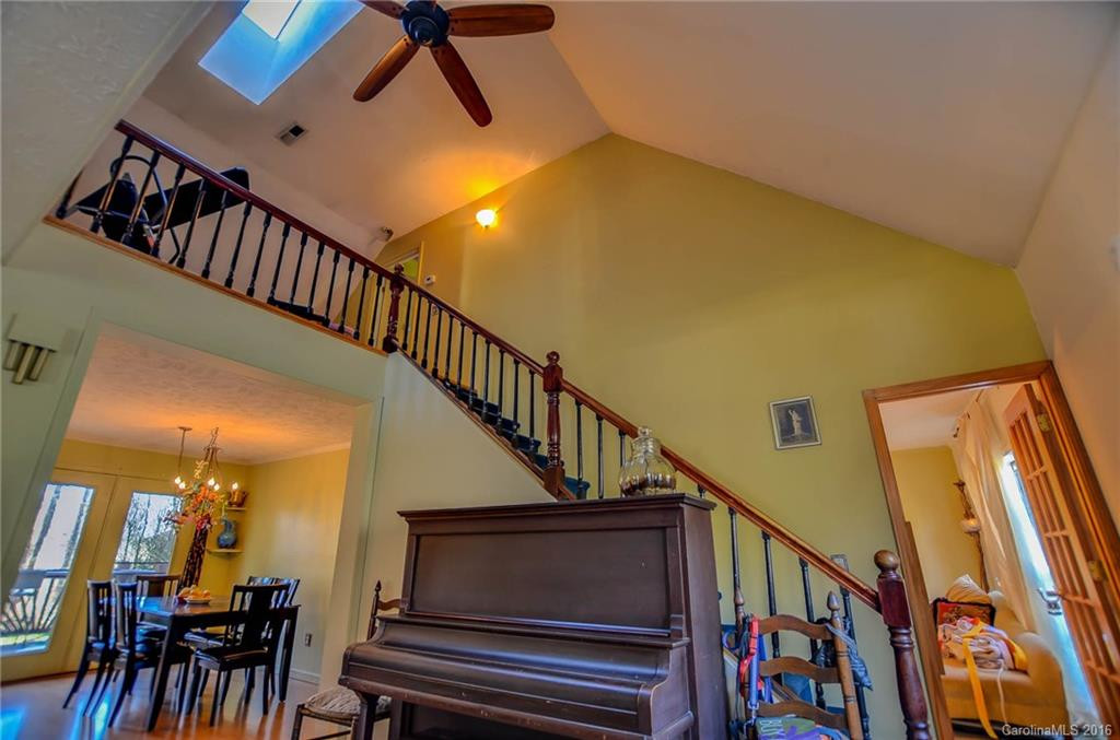 88 Madeline Avenue - Photo 5