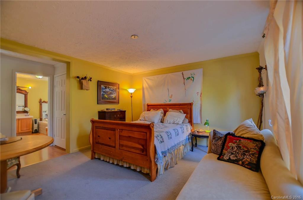 88 Madeline Avenue - Photo 8