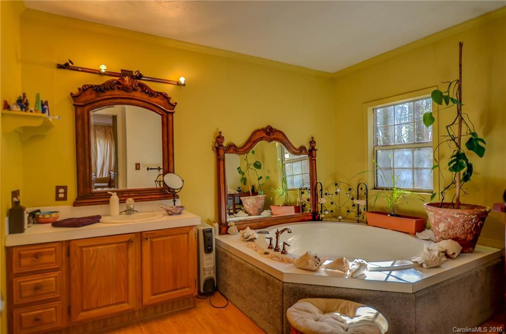 88 Madeline Avenue - Photo 9