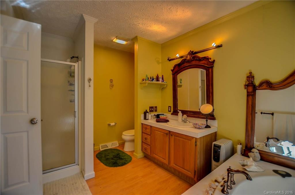 88 Madeline Avenue - Photo 10