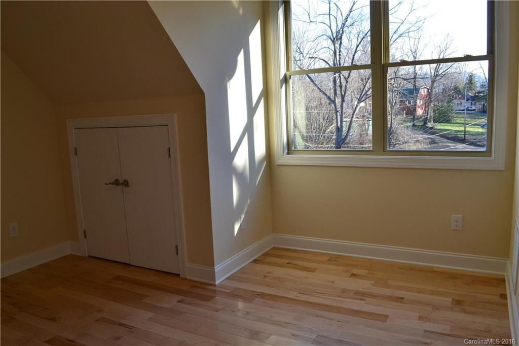 28 Blalock Avenue - Photo 14