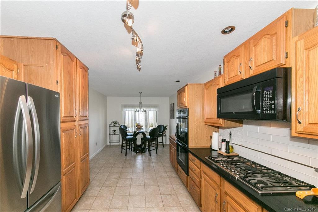 941 Eagles Court #20 - Photo 8
