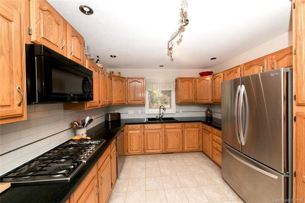 941 Eagles Court #20 - Photo 10