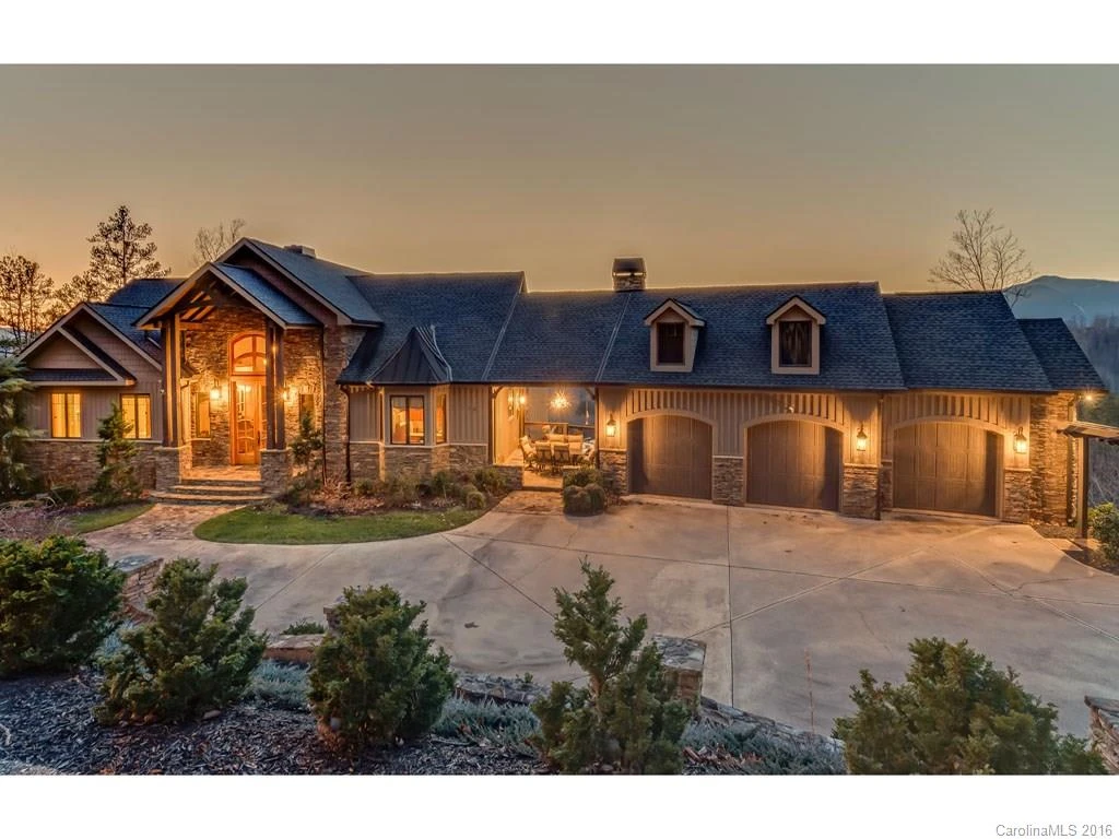 122 Outlook Drive