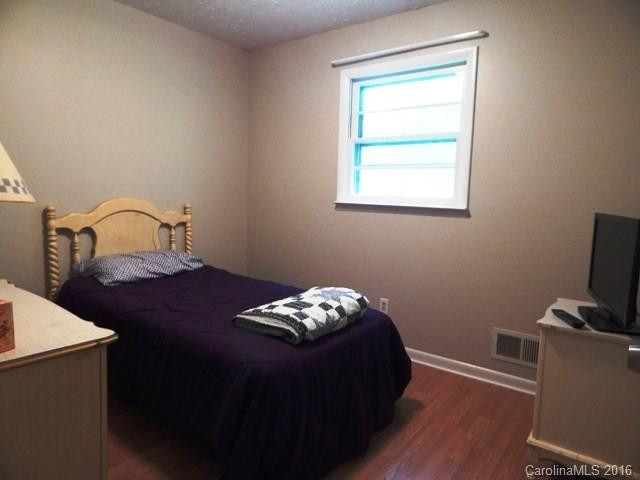 1370 Rector Corner Road - Photo 11