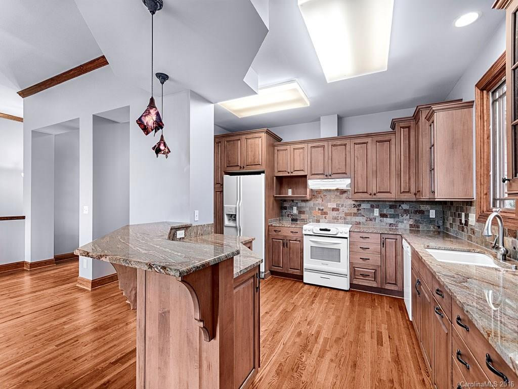 439 Dunroy Drive - Photo 7