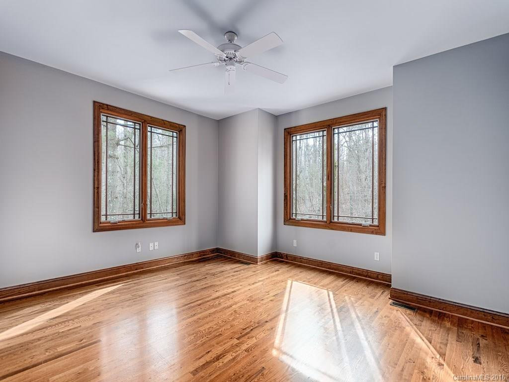 439 Dunroy Drive - Photo 9
