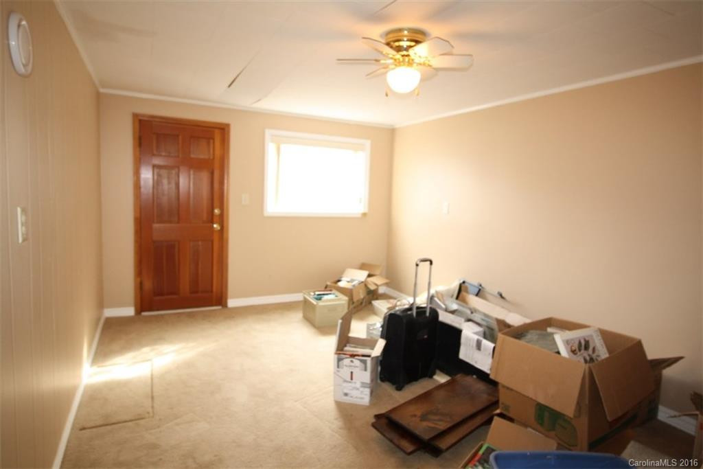 562 Mountain Road - Photo 10
