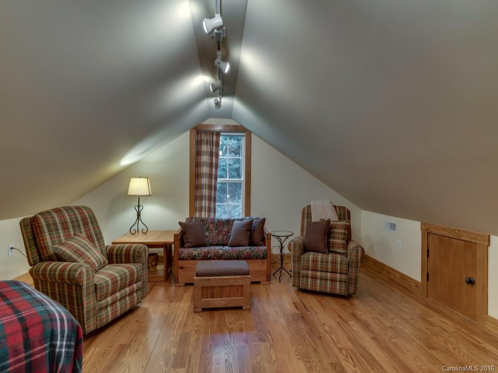 3324 Green River Cove Road - Photo 15