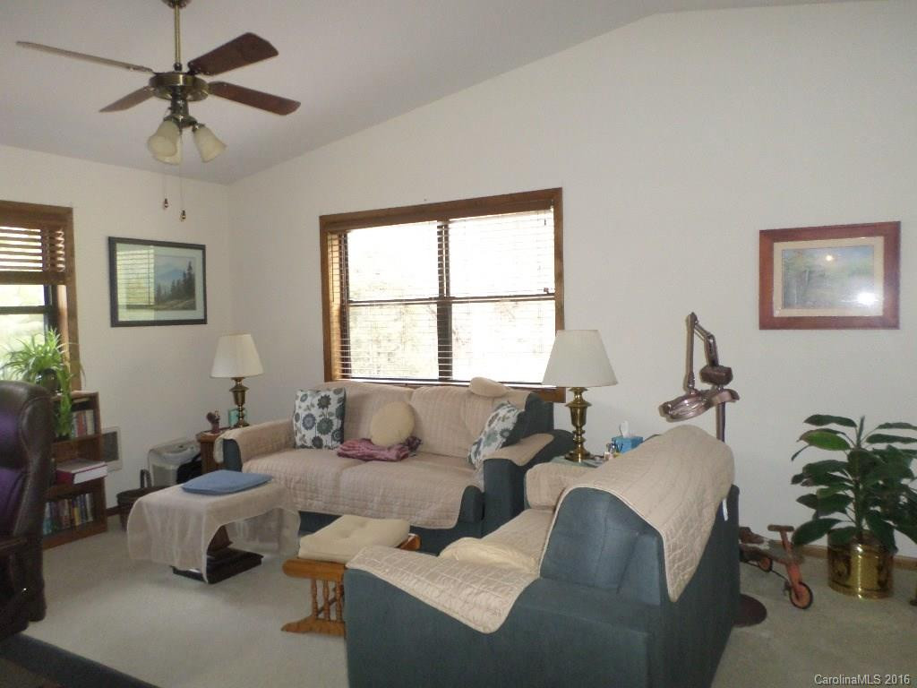 225 Mystic Cove - Photo 10