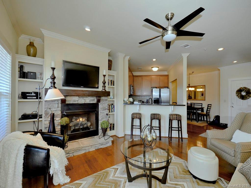 9 Kenilworth Knoll #302 - Photo 5