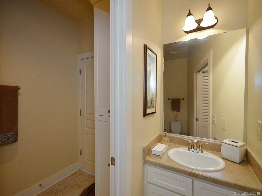 9 Kenilworth Knoll #302 - Photo 7