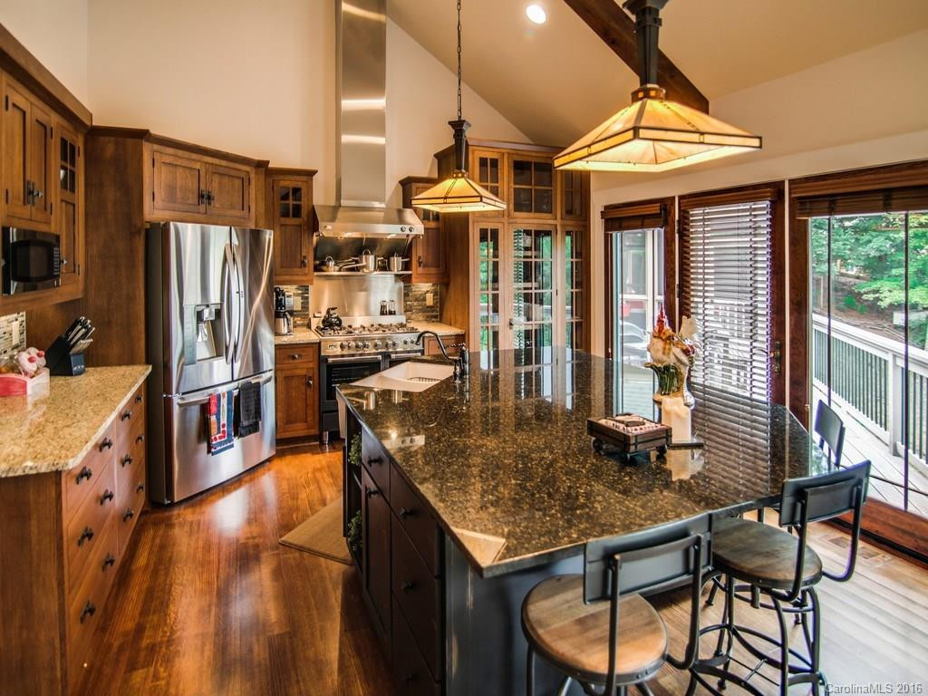 235 Deerwood Drive - Photo 5