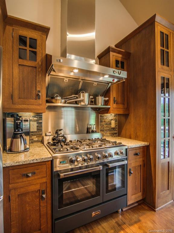 235 Deerwood Drive - Photo 8