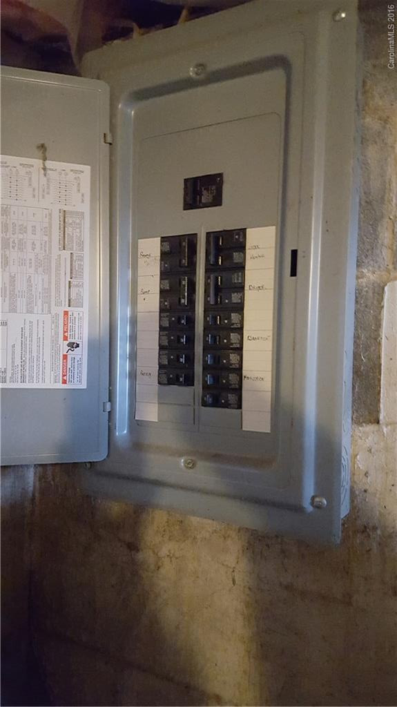 582 Salisbury Road - Photo 10