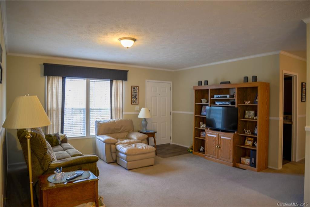 186 Laurel Terrace Court - Photo 3