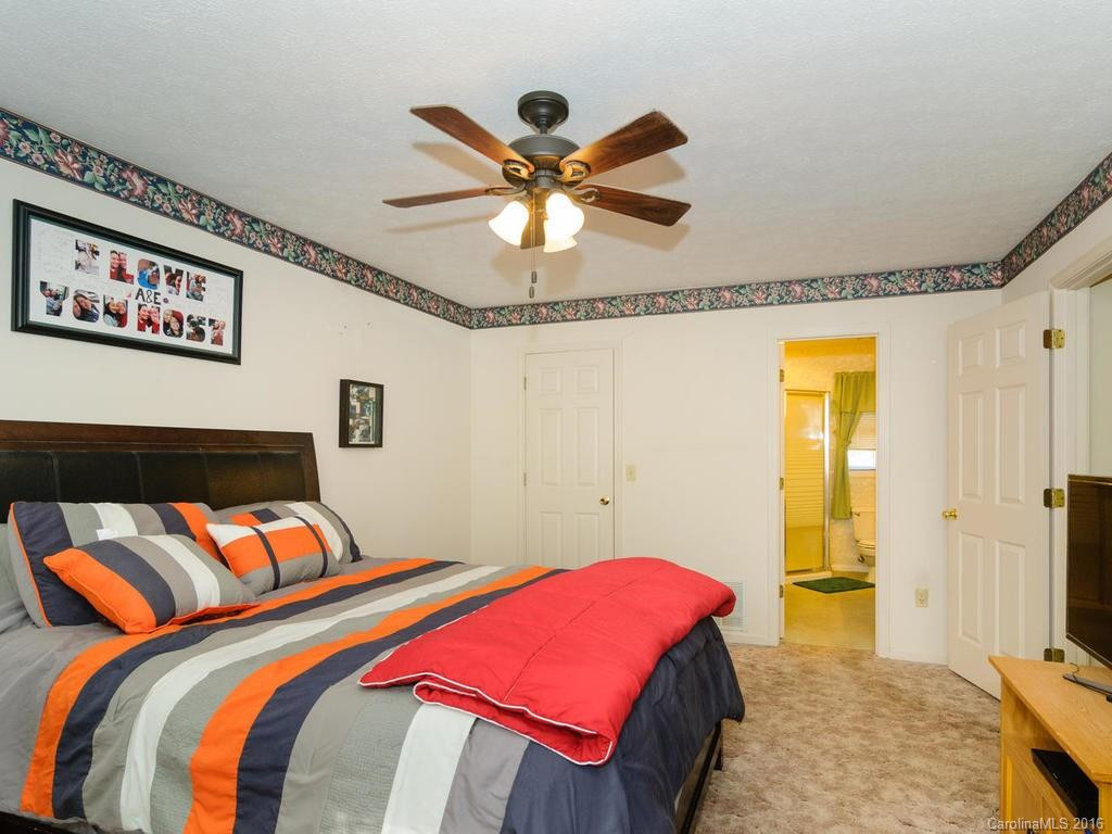 124 Serenity Circle - Photo 11