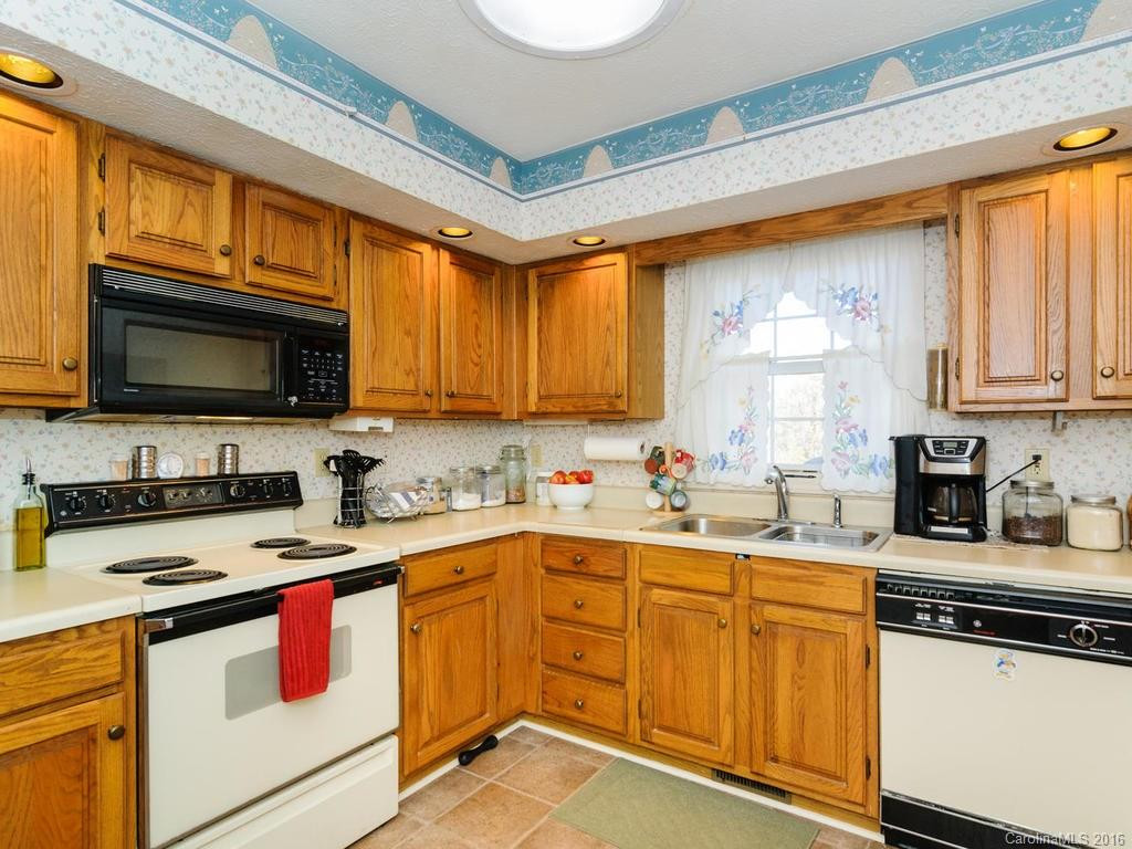 124 Serenity Circle - Photo 7